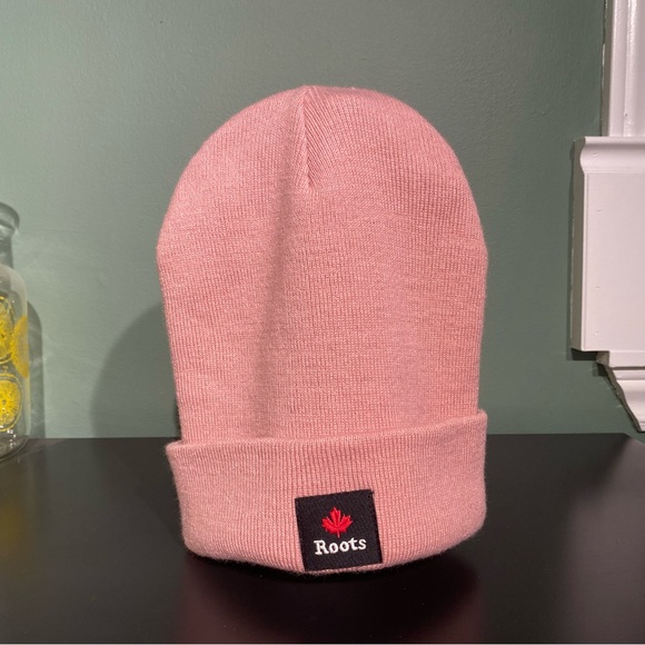Roots pink beanie - Picture 1 of 1